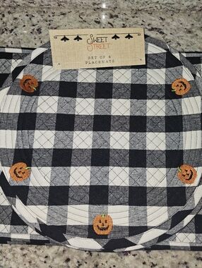 Sweet Street Black White Plaid Pumpkin Placemats And Table Runner Set Of 8